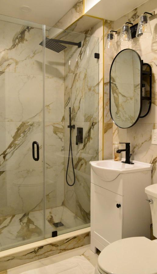 Modern Two Bedroom Condo - Boston Stoneham Eksteriør bilde